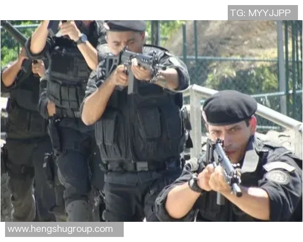 巴西毒贩与足球明星的惊人交集揭示了社会阴暗面与运动荣耀的对比